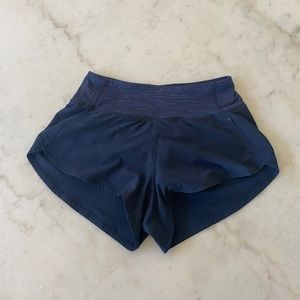 Women’s navy outdoor voices Hudson 2.5 short size extra small